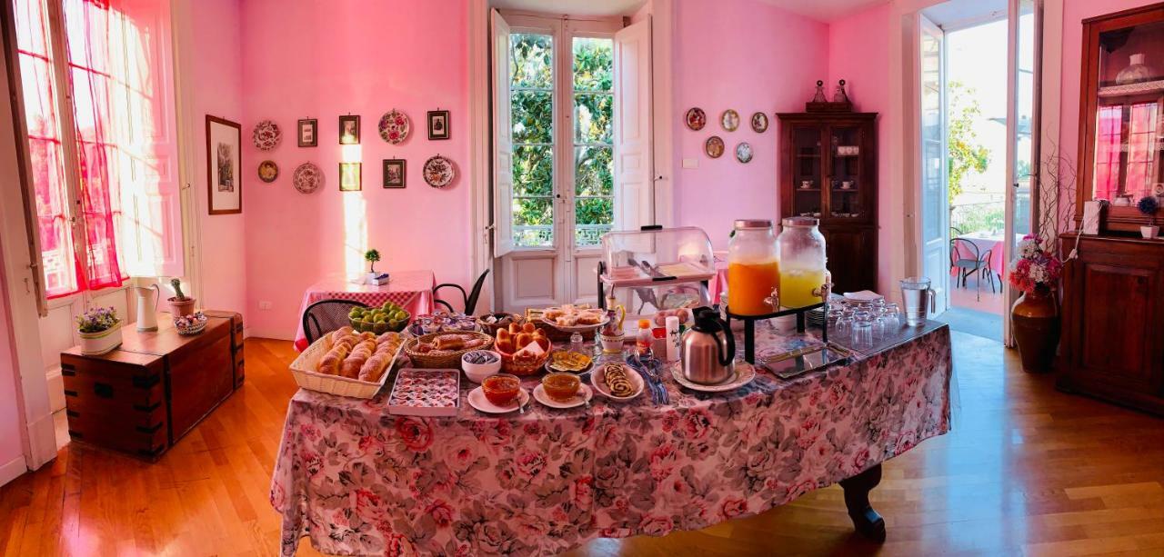 Отель The Secret Garden Relais Пьяно-ди-Сорренто Экстерьер фото